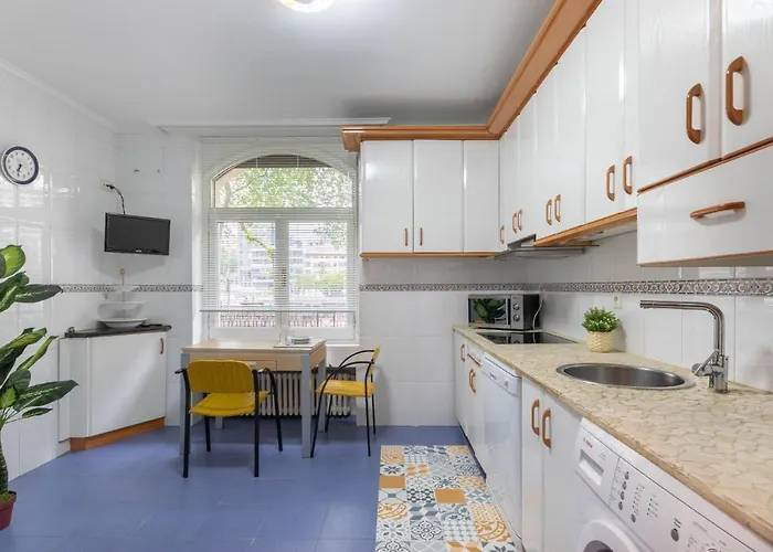 Volantin I By Aston * Bilbao