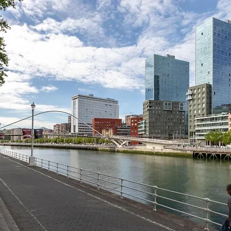 Volantin I By Aston 아파트