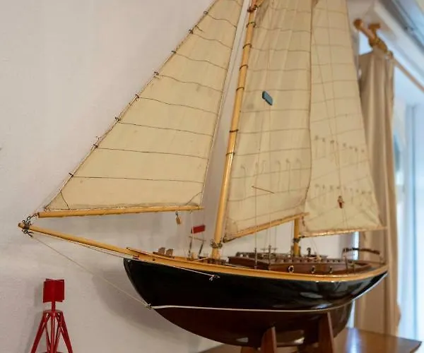 Volantin I By Aston *