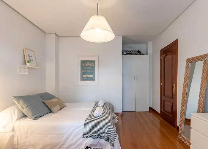 Volantin I By Aston *